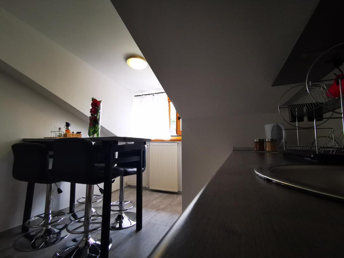 Appartement Rose 8 *